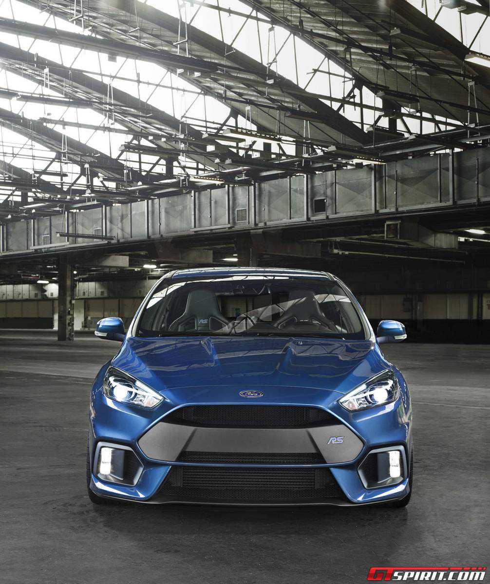 2016-ford-focus-rs-images-1.jpg