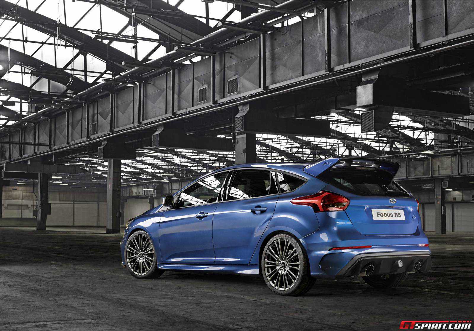 2016-ford-focus-rs-images-3.jpg