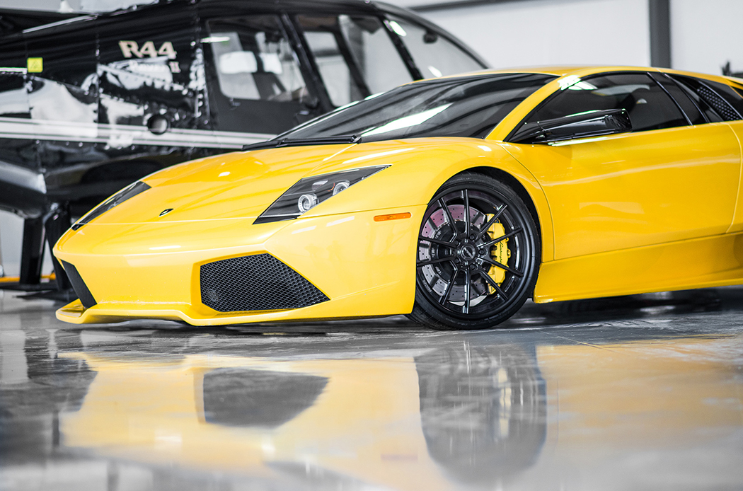 Желтая Lamborghini Murcielago