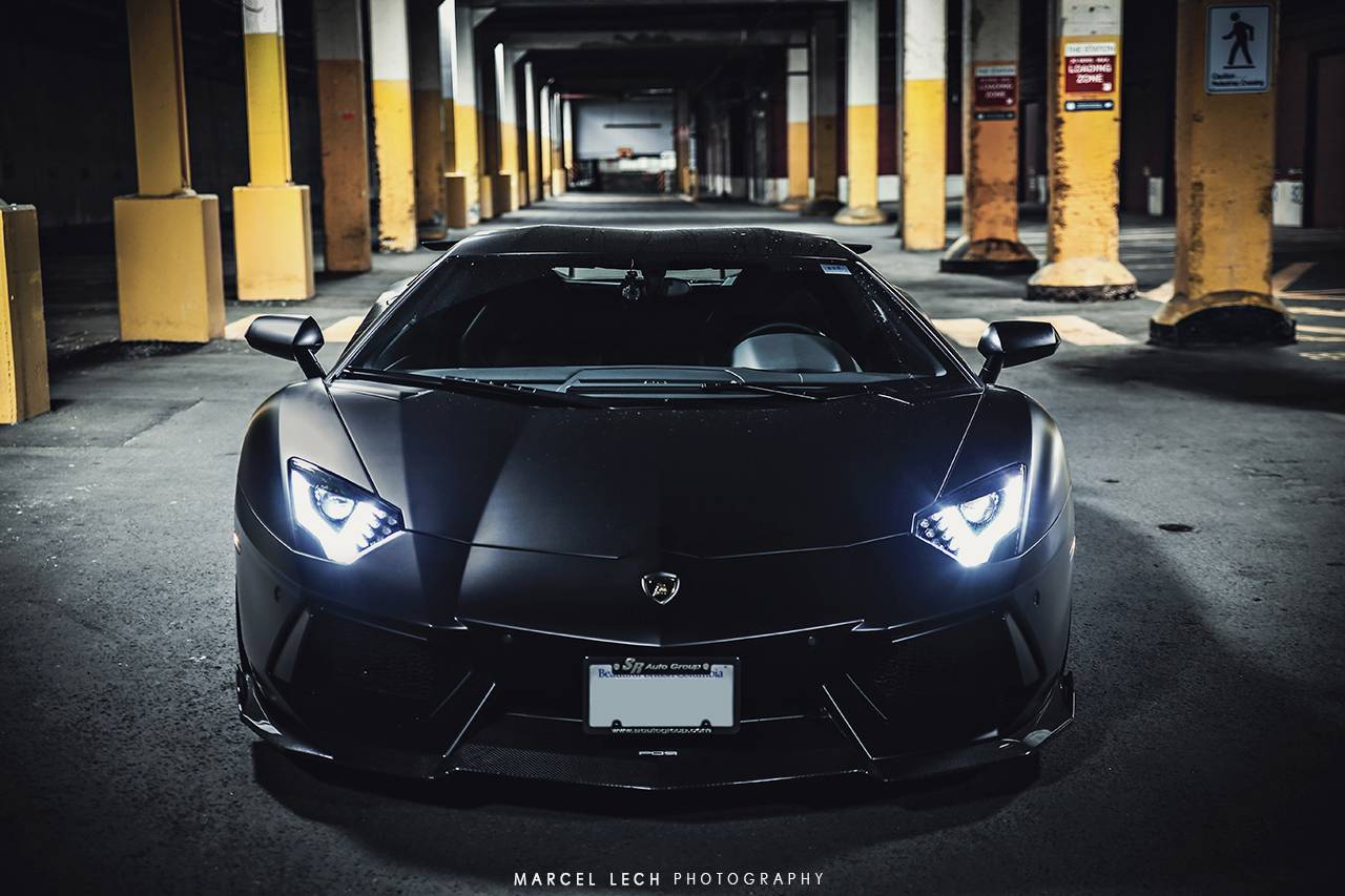 Матовый черный Lamborghini Aventador