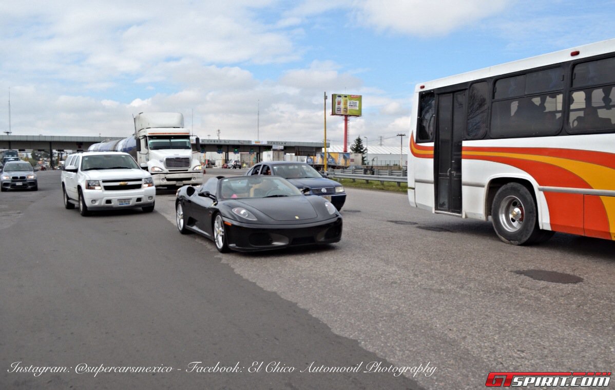Фото | Чёрная Ferrari F430 Spider