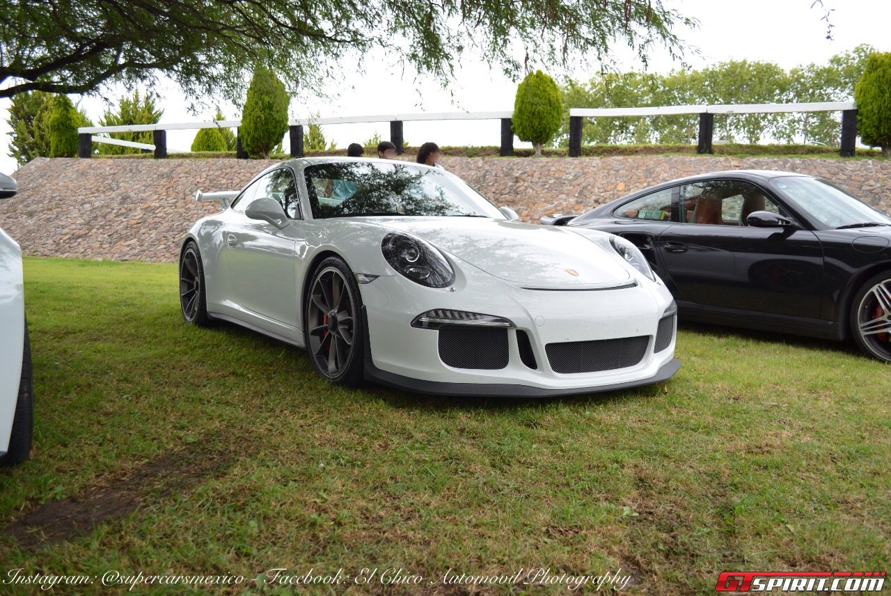 Фото | Porsche 911 в Мексике