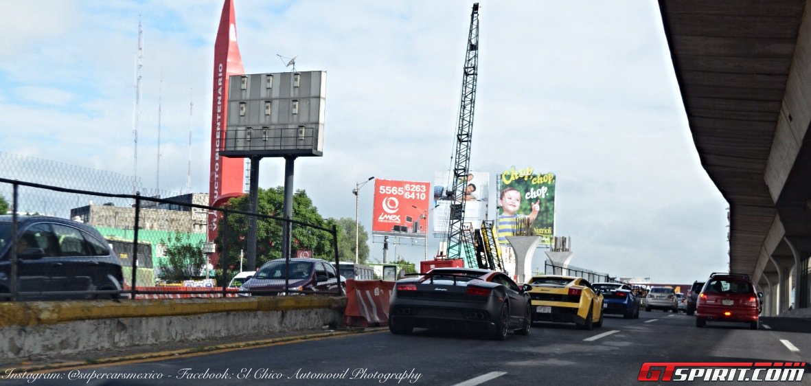 Суперкары Lamborghini на дороге в Мексике