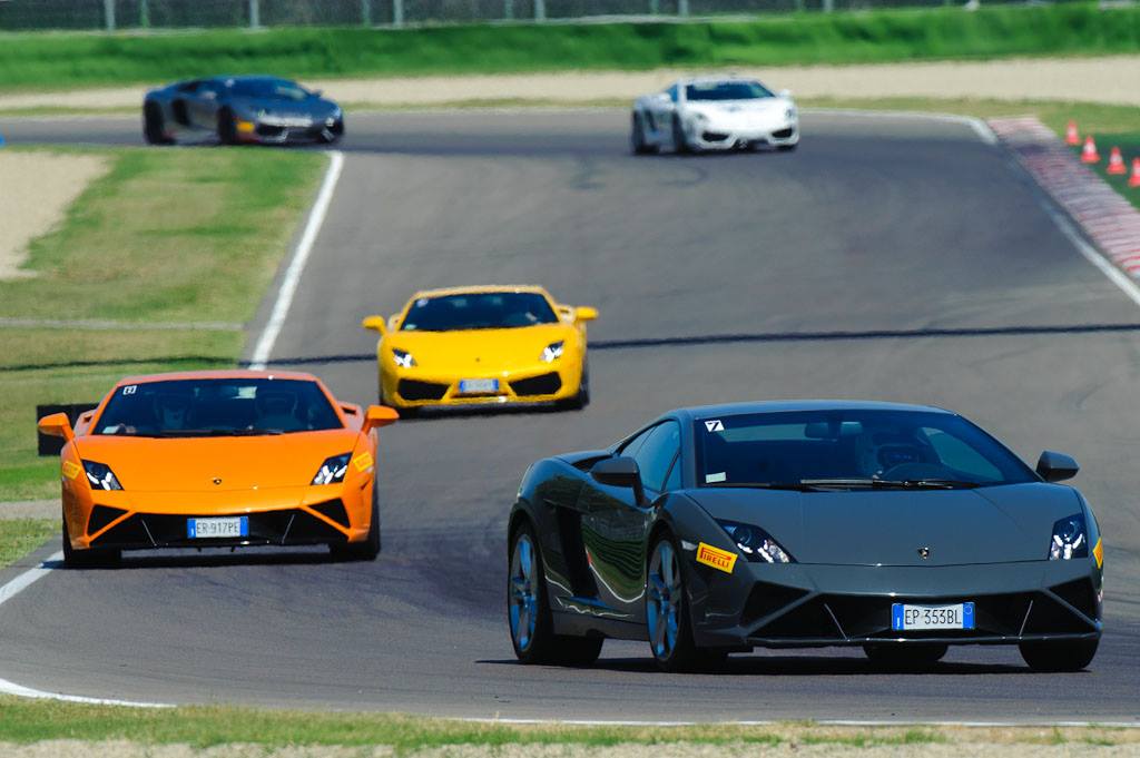 Курсы скоростного вождения Lamborghini Laguna Seca