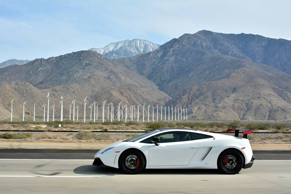 Белая Lamborghini Gallardo