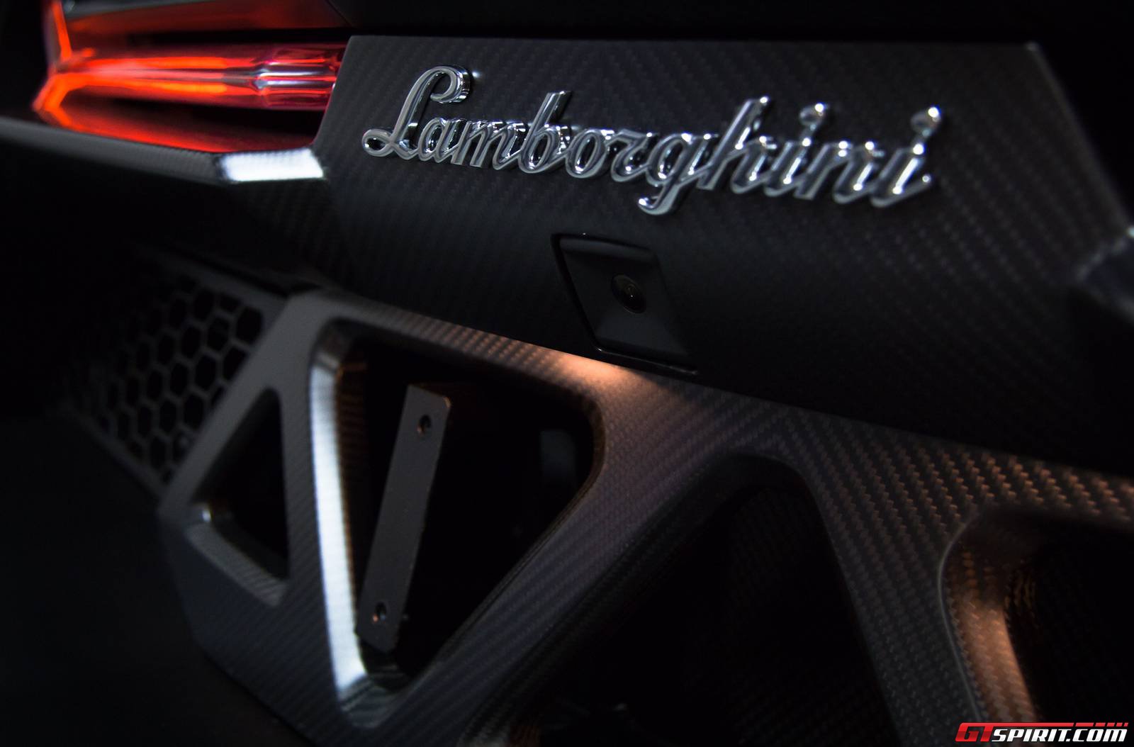 Фото Lamborghini Veneno Roadster