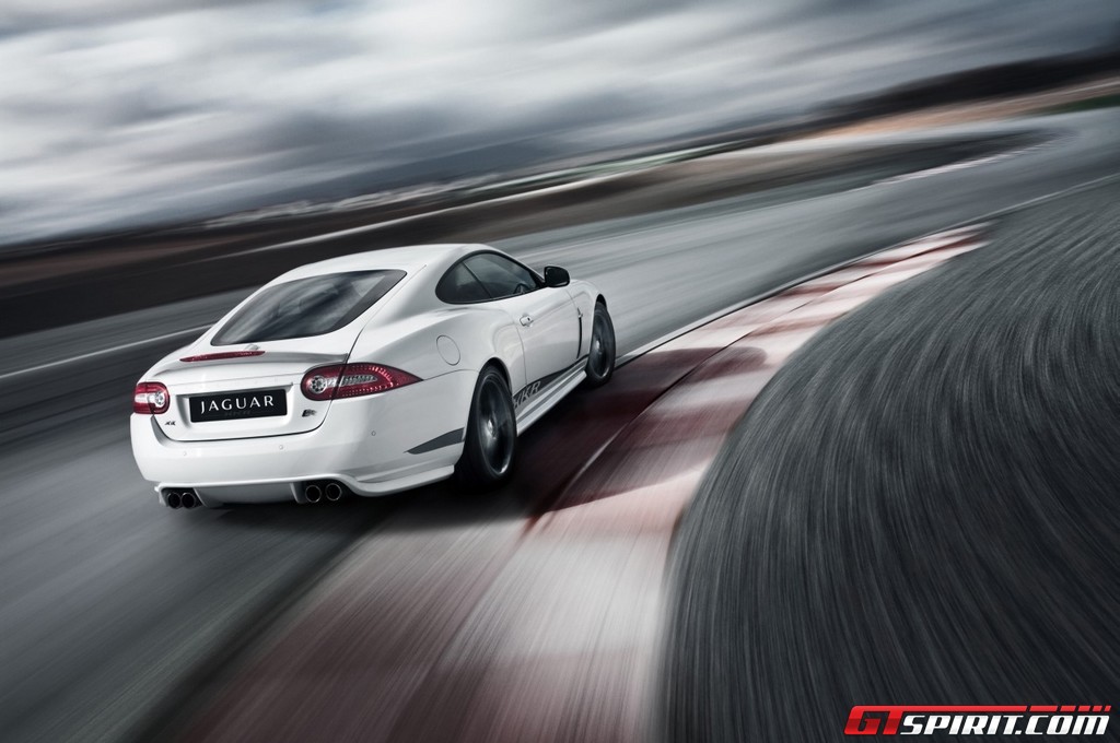 official_2011_jaguar_xkr_black_and_speed_editions_003.jpg