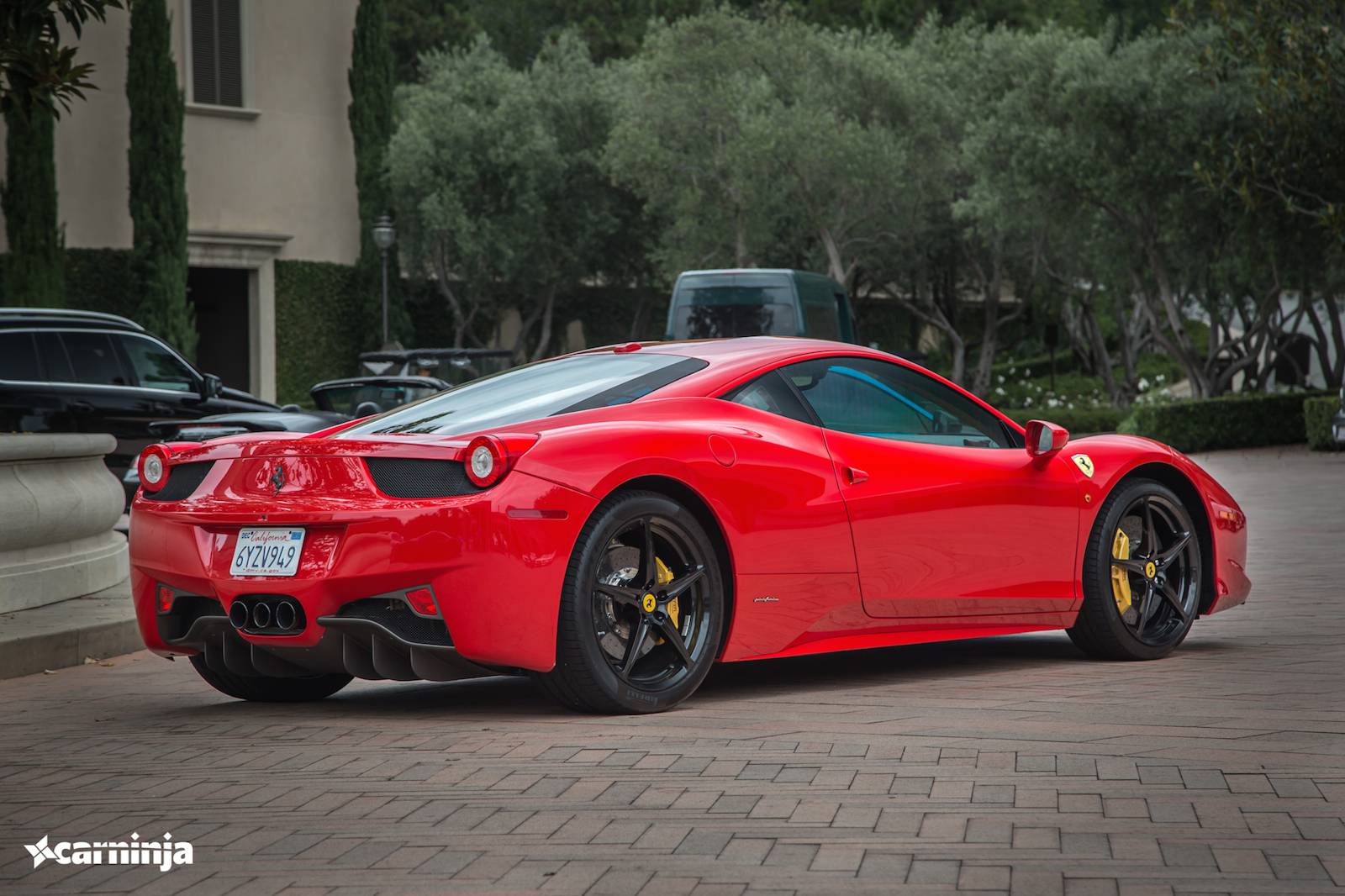Фото Ferrari 458