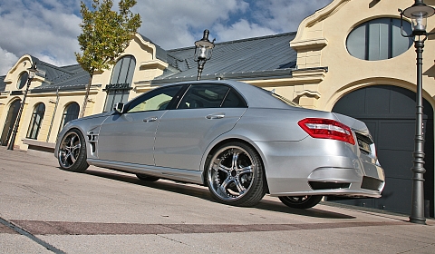 The W212 Mercedes EClass has already attracted plenty of attention from the