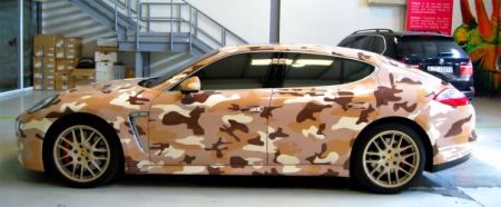 Camouflage_Porsche_Panamera_Turbo.jpg