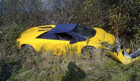 The image “http://www.gtspirit.com/wp-content/uploads/2009/12/Lamborghini-LP640-Crash.jpg” cannot be displayed, because it contains errors.