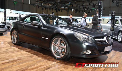 Mercedes also showed a new edition of the SL 500 The Mercedes SL 500 Night