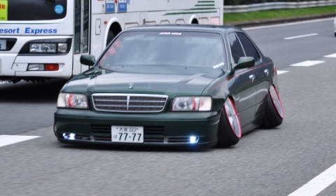 Overkill Tuned VIP Car Off Camber Japan can be a world of unique tuning 