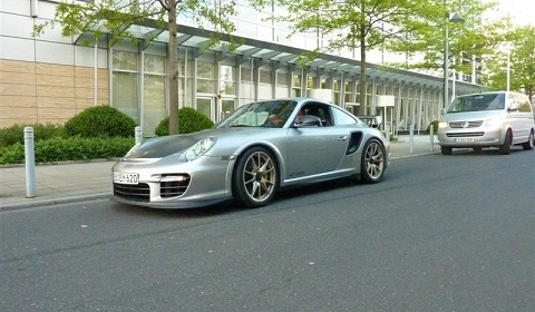 Spotted 2011 Porsche GT2 RS Frankfurt has apparently seen the first public