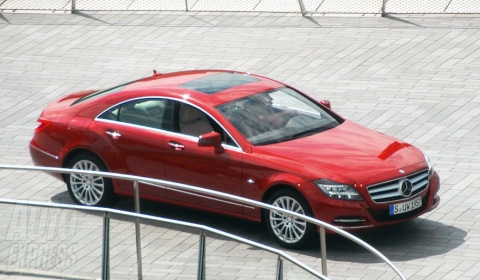 Spyshots 2011 MercedesBenz CLS The next generation CLS has been spotted by