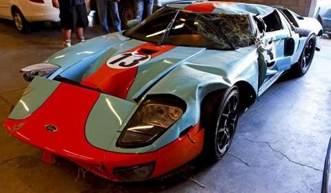Crashed Ford GT Gulf Edition Once again we have to report about a supercar 