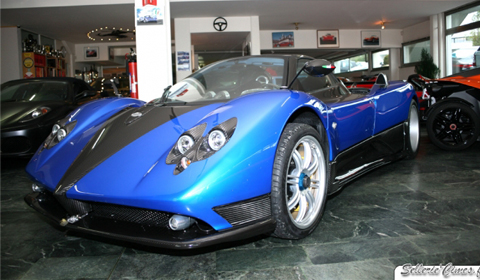 The first live pictures have surfaced of the oneoff Pagani Zonda HH 