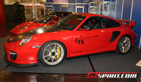 They showed us a 700bhp Porsche 911 GT2 RS a Ferrari 430 with a hydraulic