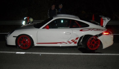 Car Crash First Porsche 911 GT3 RS 40 Wrecked near Nurburgring 01