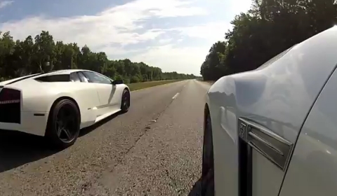 Video Lamborghini Murcielago vs Nissan GTR Street Race