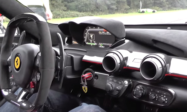 Video: A bordo de un Ferrari LaFerrari: increible sonido