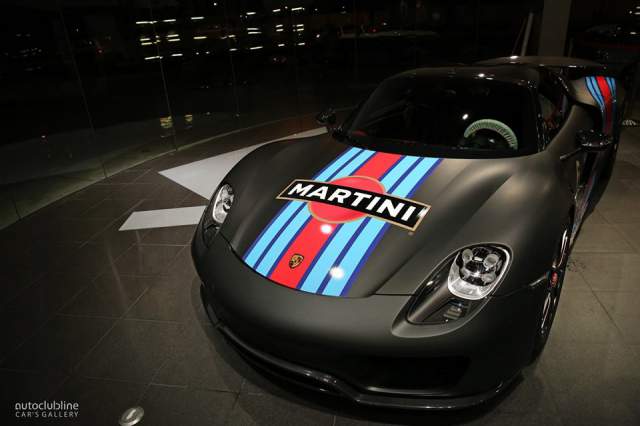 Stunning Black Martini Porsche 918 Spyder in Taiwan! 