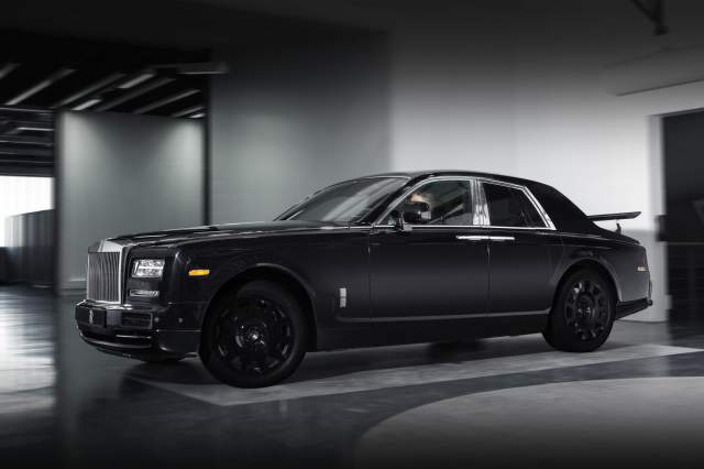 First Images of Upcoming Rolls-Royce 4x4 Released 