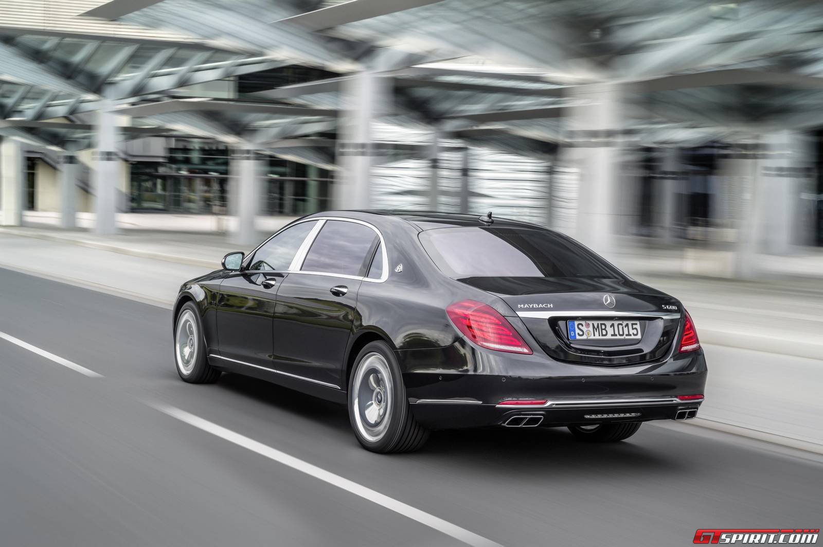 2015-mercedes-maybach-s600-4