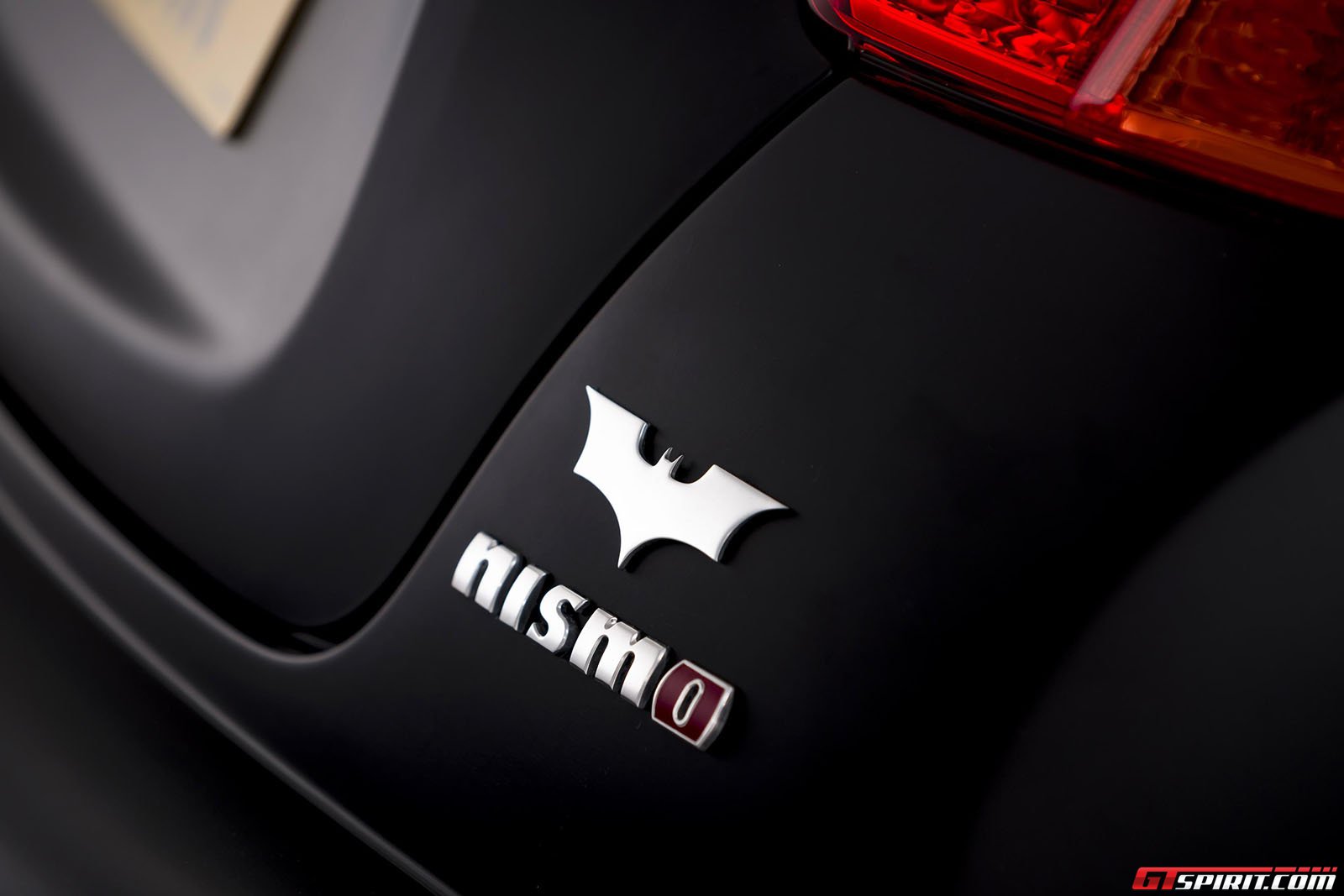 Batman Nissan Juke Photo 2