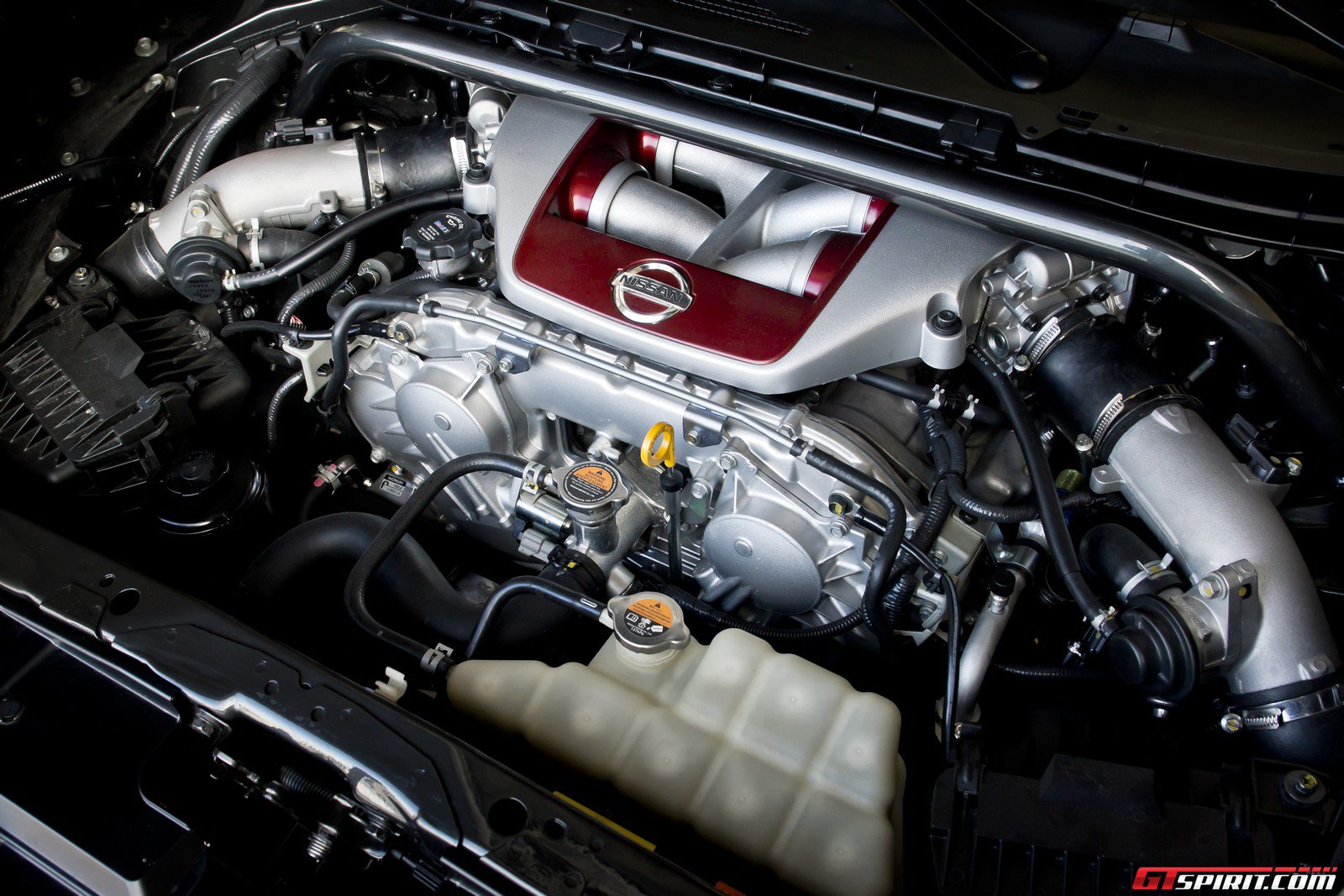 First Production Nissan Juke-R Revealed Photo 13