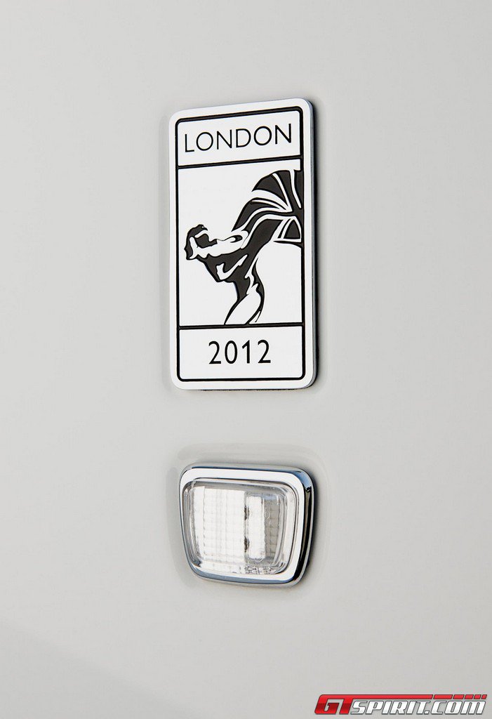 New Badges for Rolls-Royce Cars at Closing Ceremony Olympics Photo 3