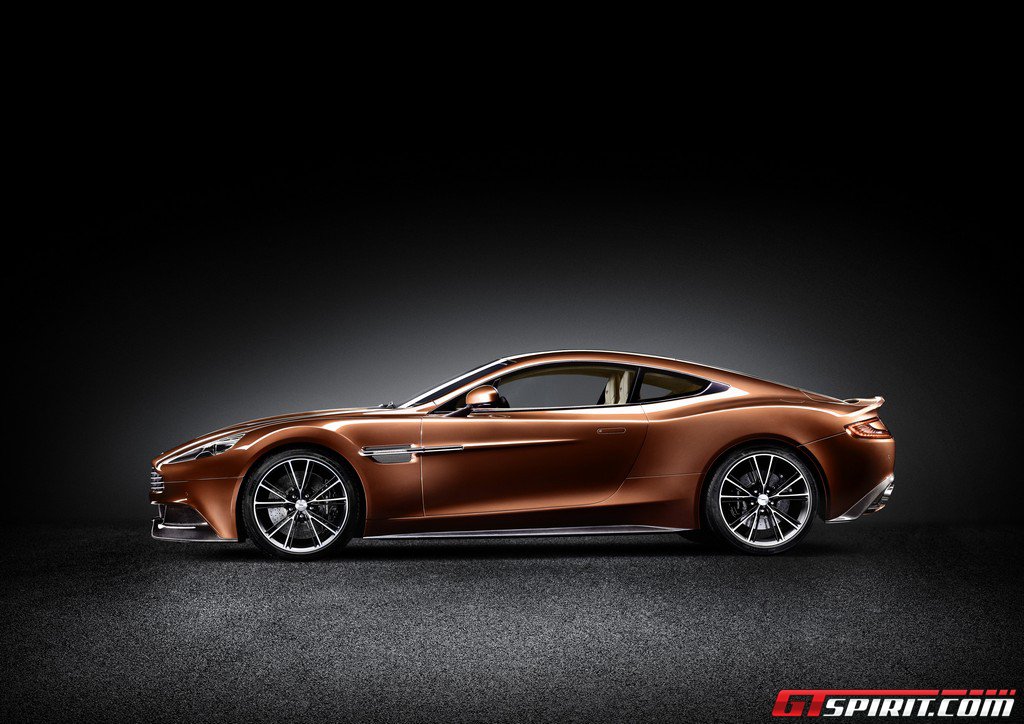 Official Pictures and Video Aston Martin AM 310 Vanquish Photo 3